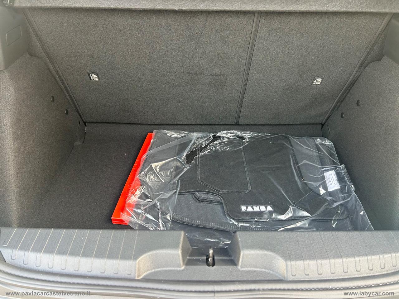 FIAT Grande Panda 1.2 Hybrid 110 S&S La Prima KM/0