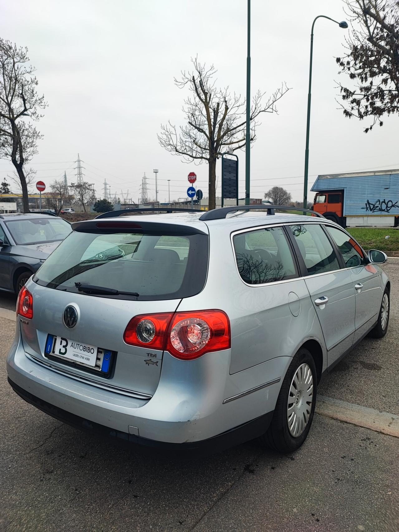 Volkswagen Passat 1.9 TDI/105CV Var. Comfortline