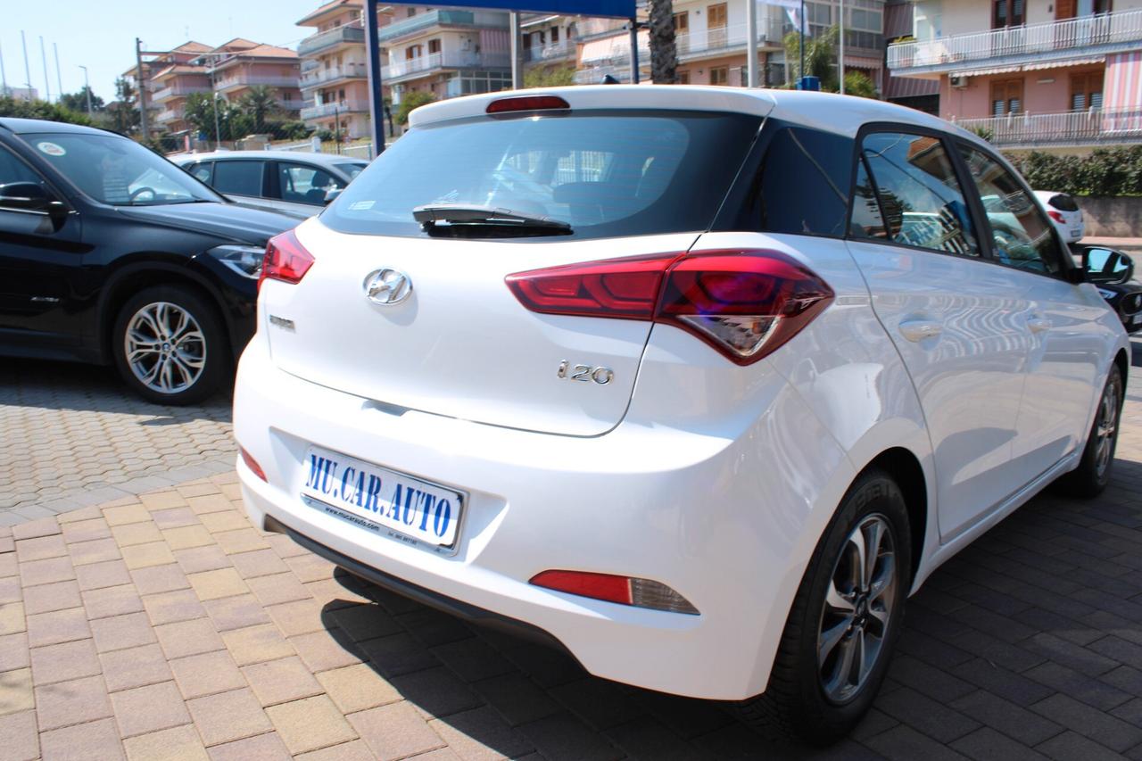 Hyundai i20 1.1 CRDi 12V 5 porte Comfort