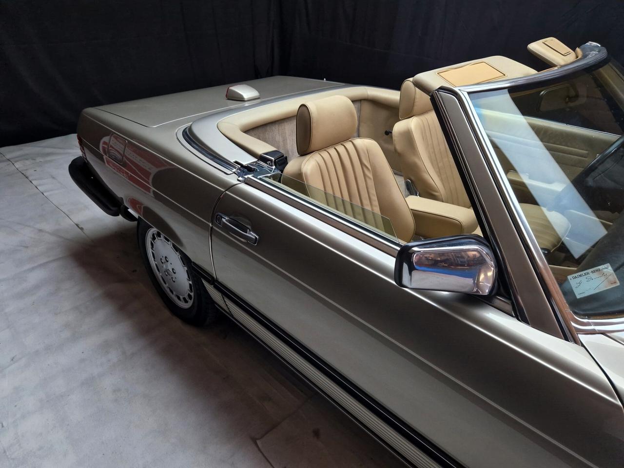 Mercedes-benz SL 560 anno 1987 certificata ASI con CRS