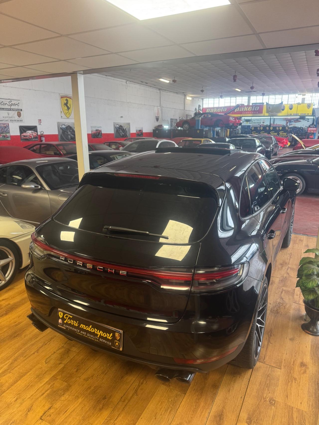 Porsche Macan 2.0T PERMUTE