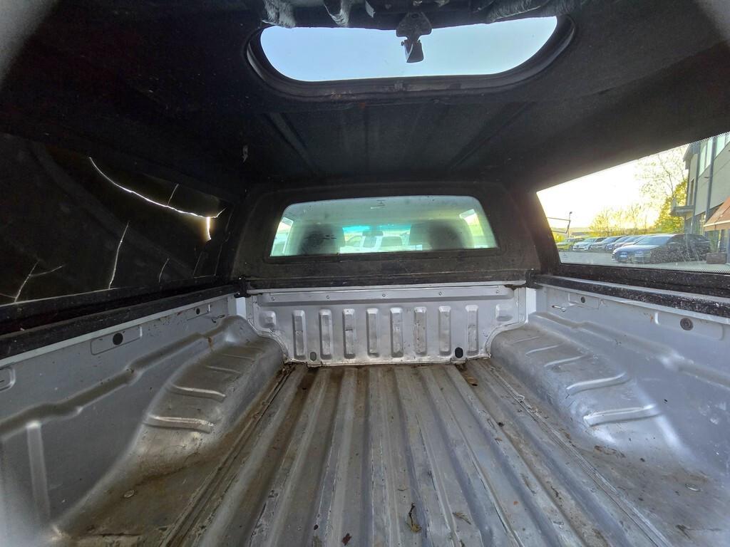 Nissan Navara 2.5 dCi 4 porte Double Cab SE