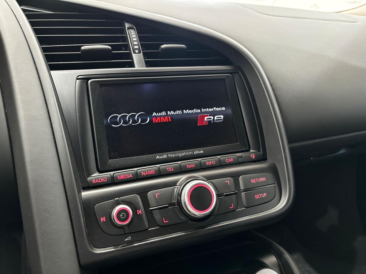 AUDI R8 V8 COUPE' 4.2 430CV R-TRONIC