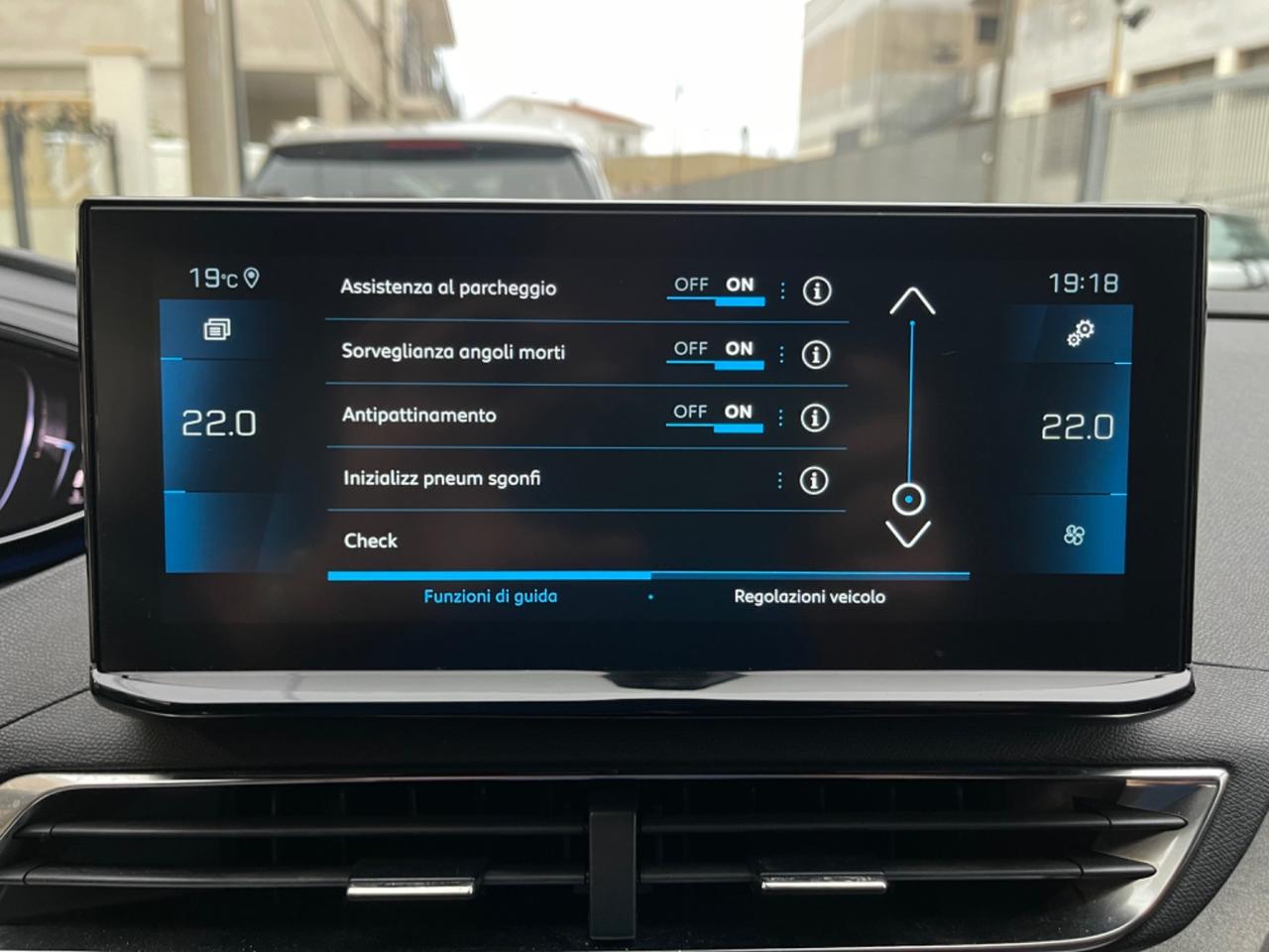 PEUGEOT 3008 GT 1.5 130CV EAT8 Cam 2022