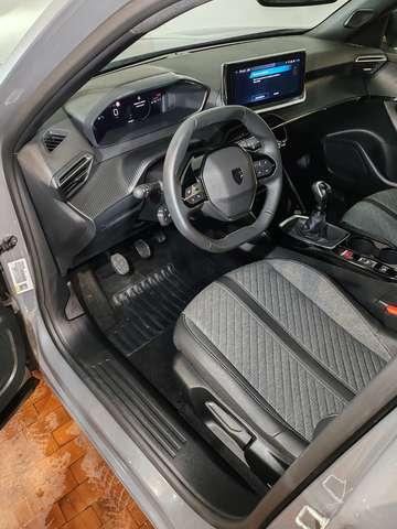 Peugeot 2008 1.2 100cv Allure + Navi + Key Less + Camera 360