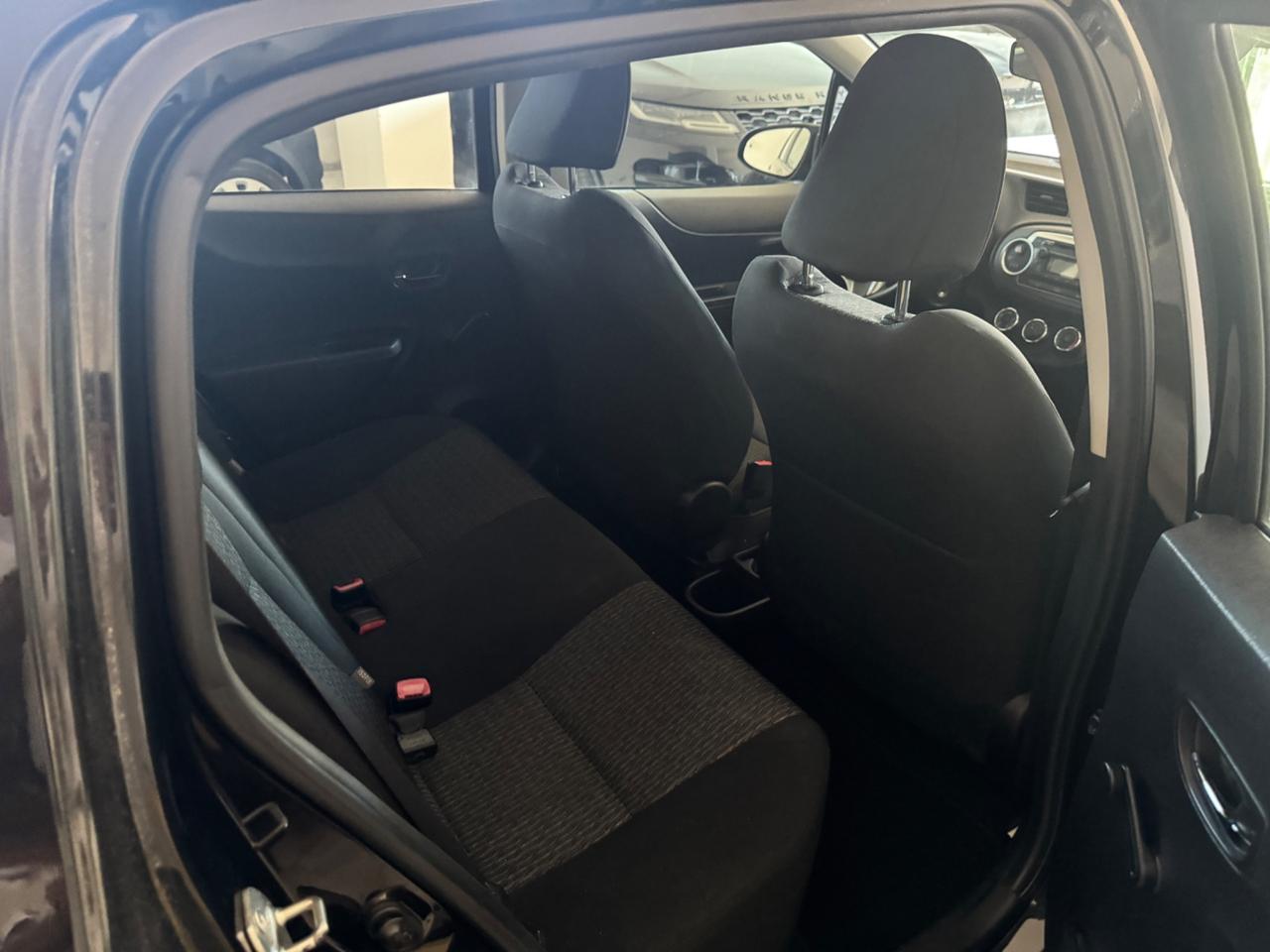 Toyota Yaris 1.0 5 porte Lounge