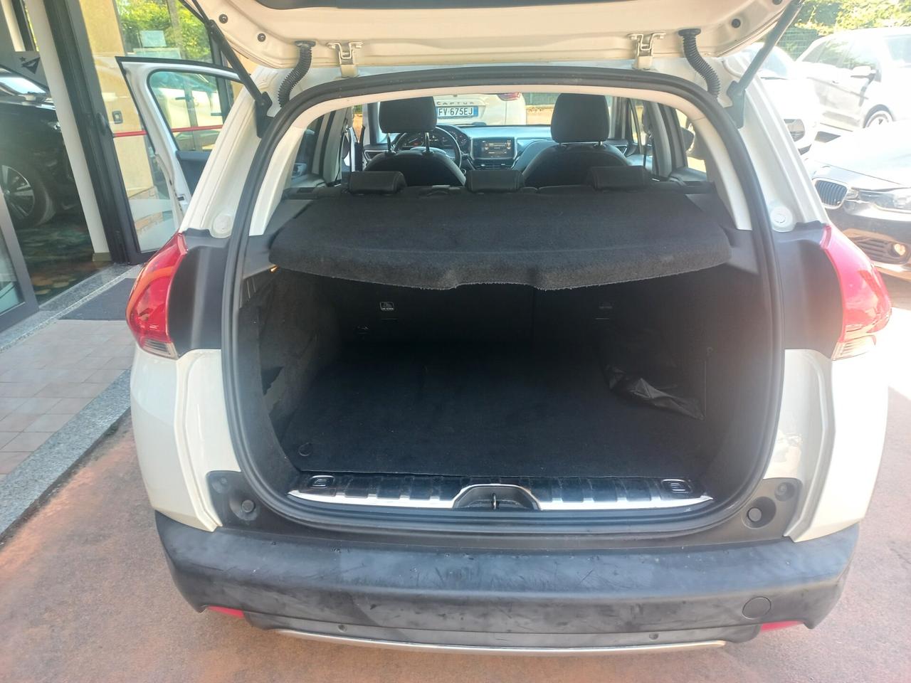 Peugeot 2008 BlueHDi 100 Allure
