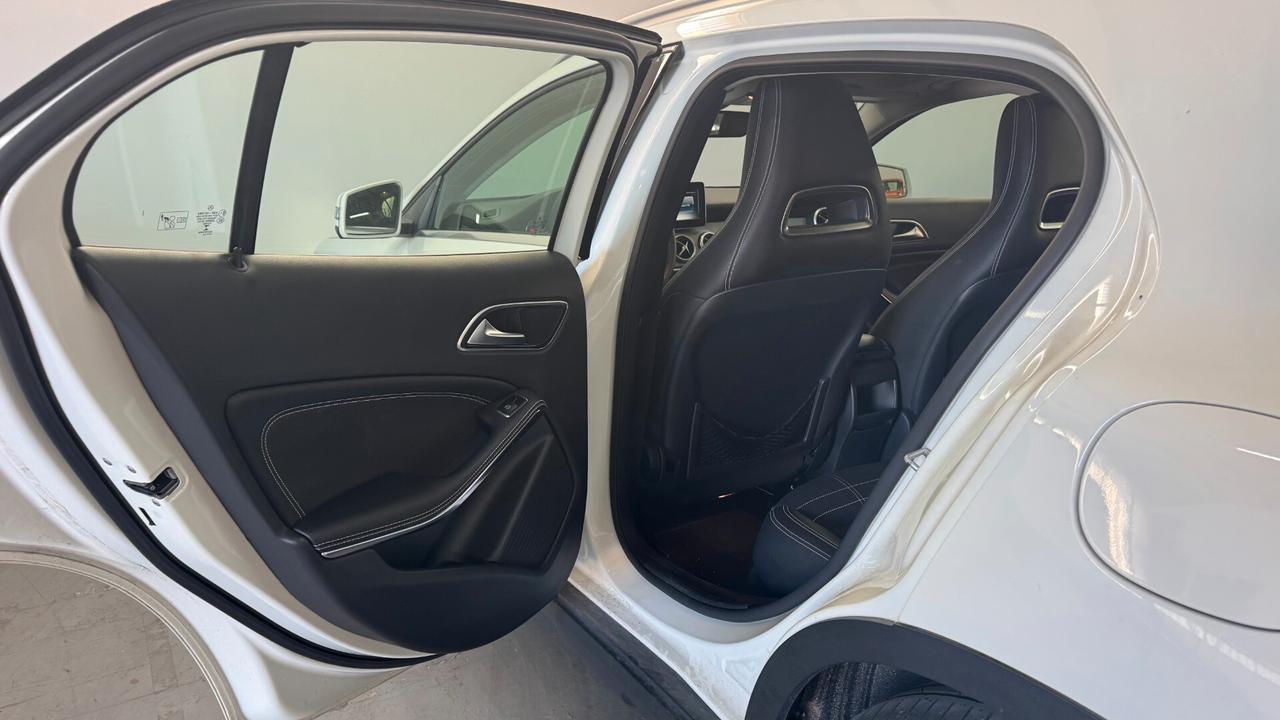 MERCEDES-BENZ GLA 220d SPORT 2.2 177CV - 2016