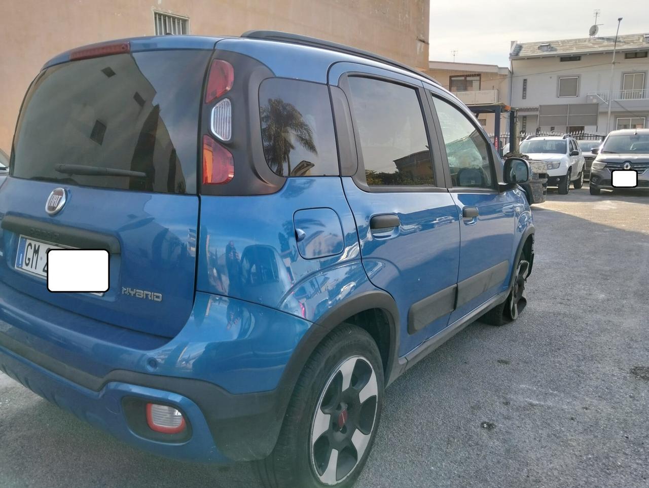 Fiat Panda 1.0 Hybrid City Cross 2023 Sinistrata
