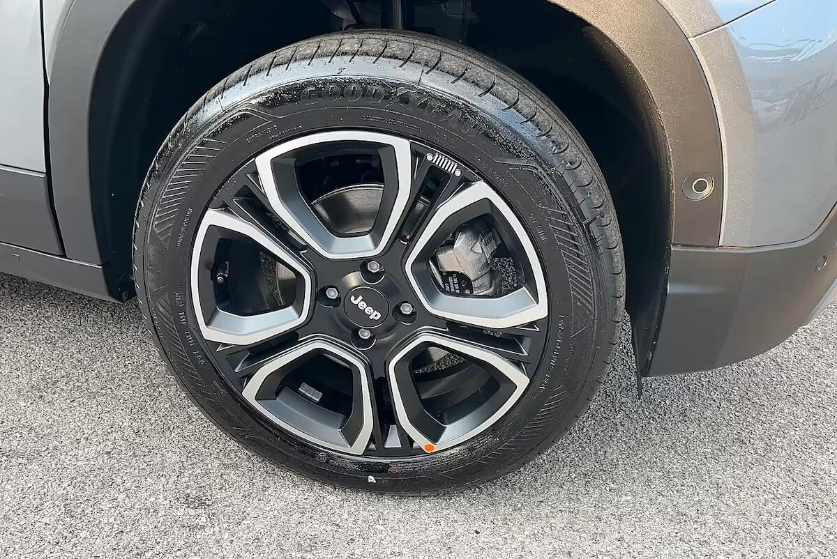 Jeep Avenger 1.2 Turbo 110 CV MHEV Summit