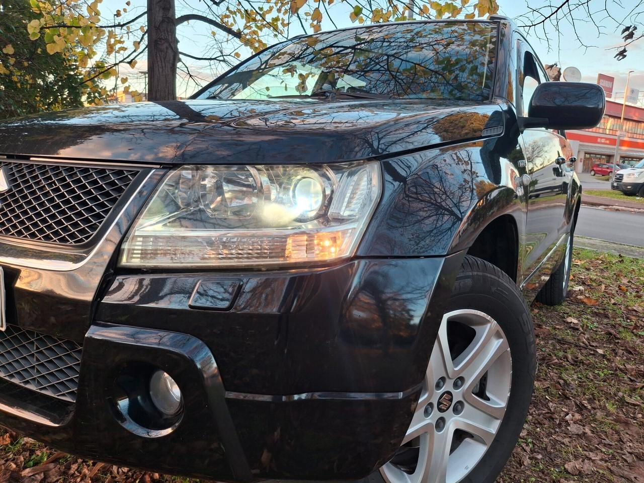 Suzuki Grand Vitara 1.9 DDiS-5 Porte-Executive-Pelle-