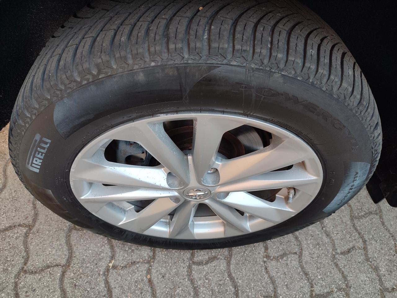 NISSAN QASHQAI DEL 2014 1.5DIESEL STUPENDA ECONOMICA