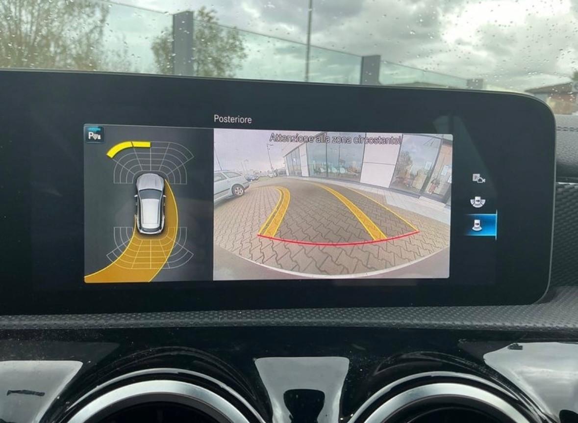 MERCEDES-BENZ CLA 180 d Automatic Shooting Brake