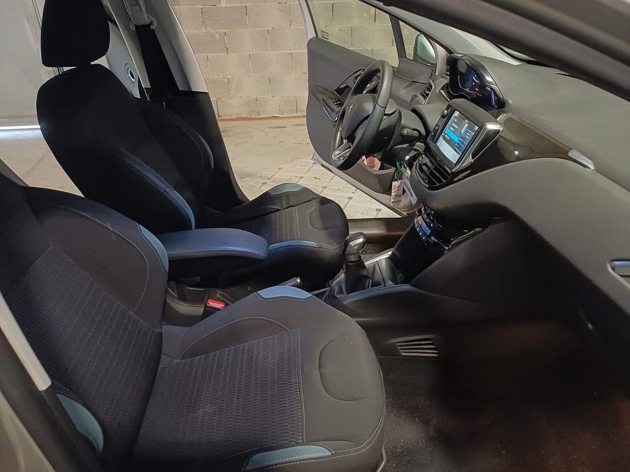 Peugeot 208 1.6 e-HDi 92 CV Stop&Start 5 porte Allure