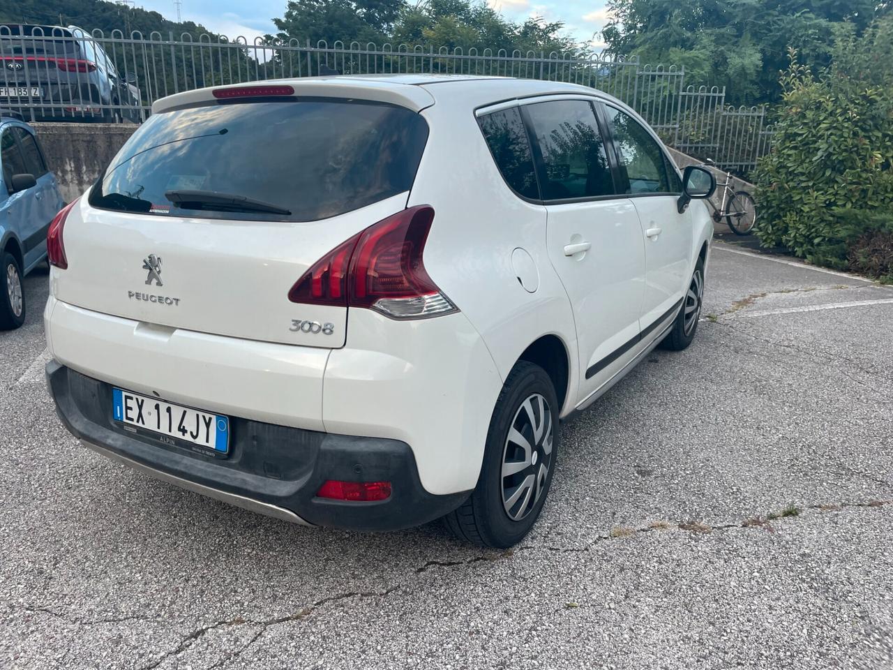 Peugeot 3008 1.6 HDi 115CV Active