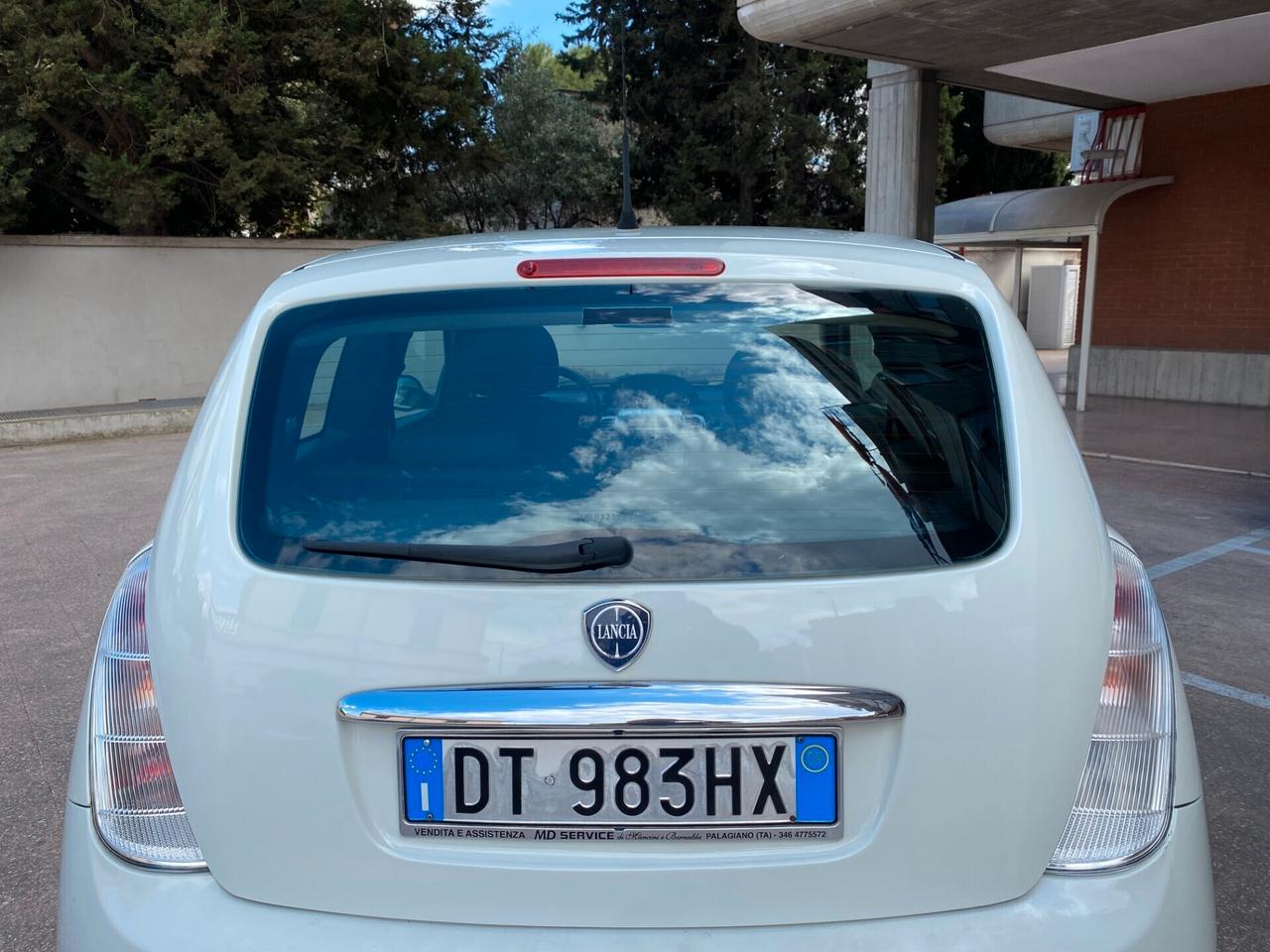 UNICO PROPRIETARIO LANCIA YPSILON 1.2 BENZINA NEOPATENTATI