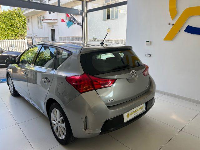 TOYOTA Auris 1.4 D-4D 5 porte