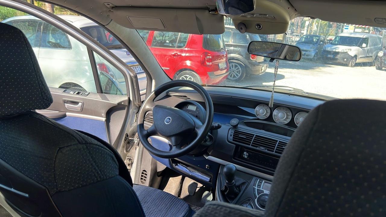 Fiat Ulysse 2.0 MJT 120 CV Emotion