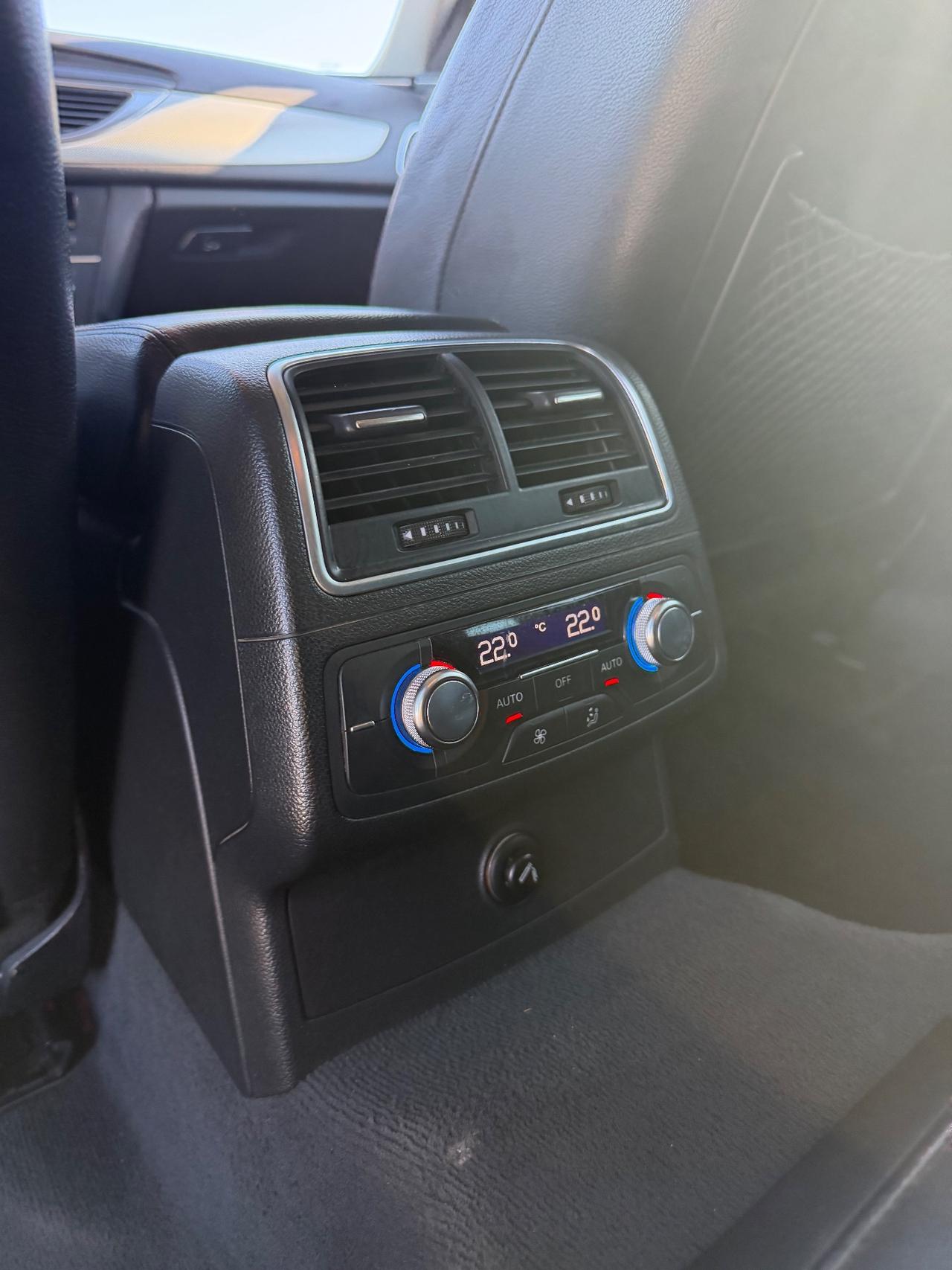Audi A6 .