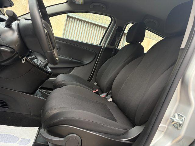 LANCIA Ypsilon 1.2 69 CV 5P Gold