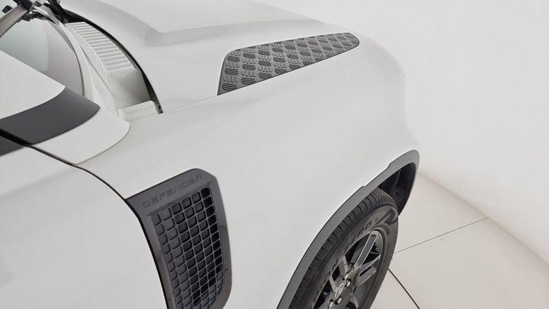 Land Rover Defender 110 3.0D I6 200 CV AWD Auto SE Autocarro N1