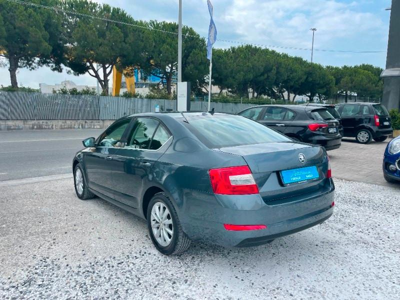 SKODA Octavia 1.6 TDI CR 105 CV Elegance