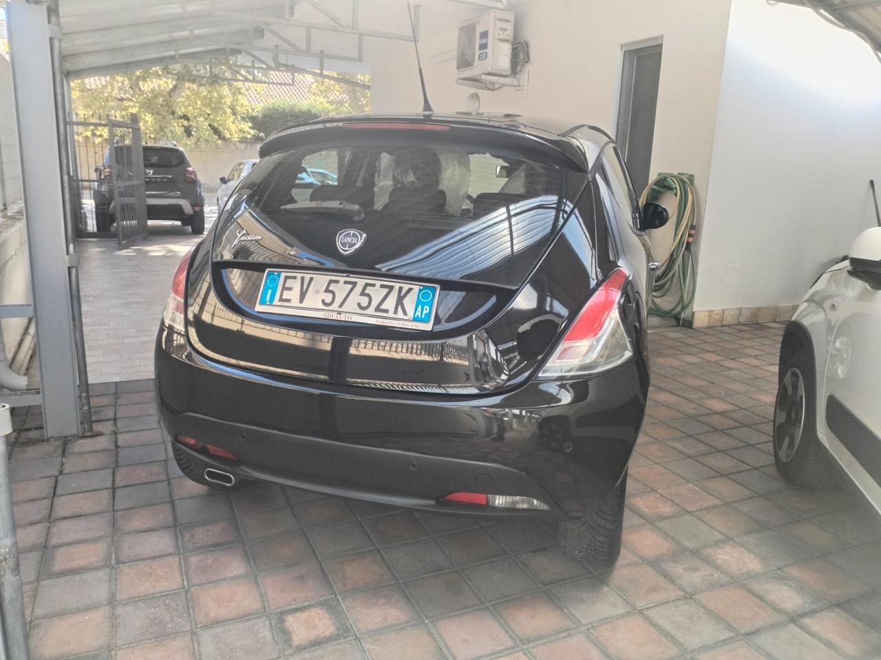 Lancia Ypsilon 1.3 MJT 16V 95 CV 5 porte S&S Platinum