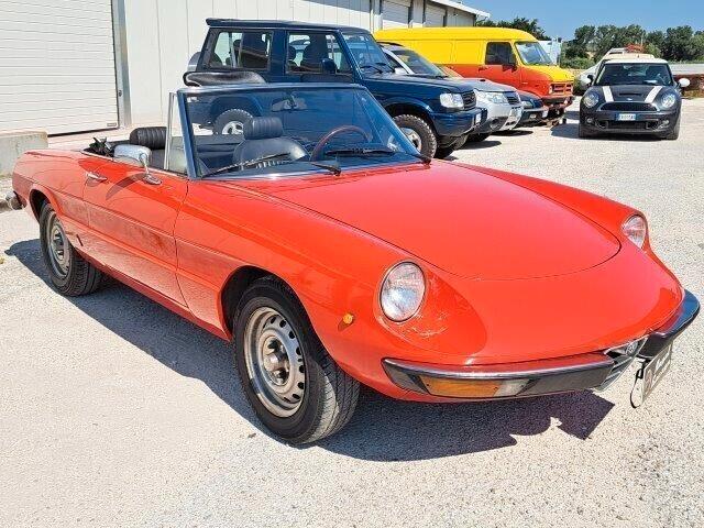 Alfa Romeo Spider DUETTO 1.6 2°S. -service book -2+2