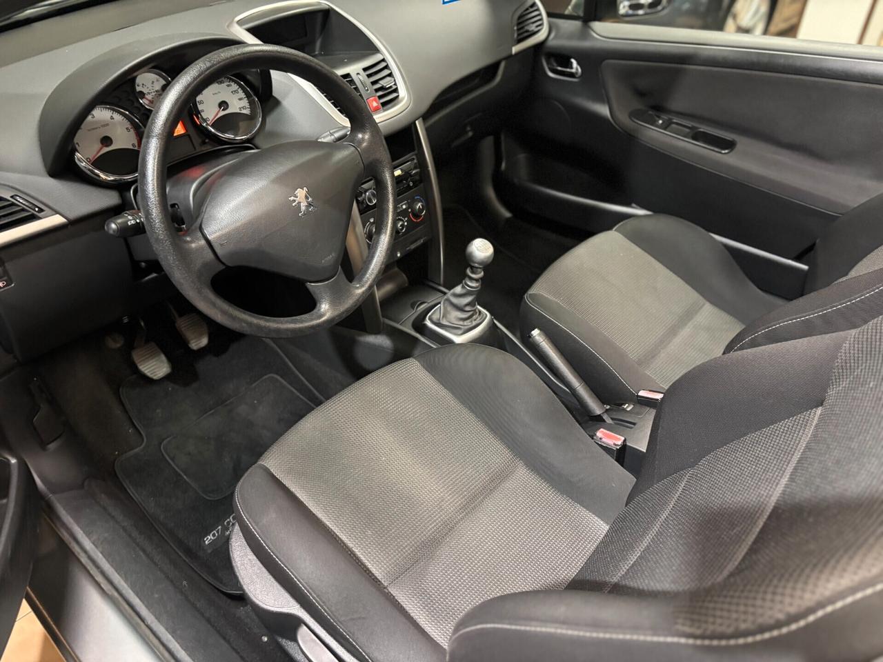 Peugeot 207 CC 1.6 hdi 8v Tecno 112cv