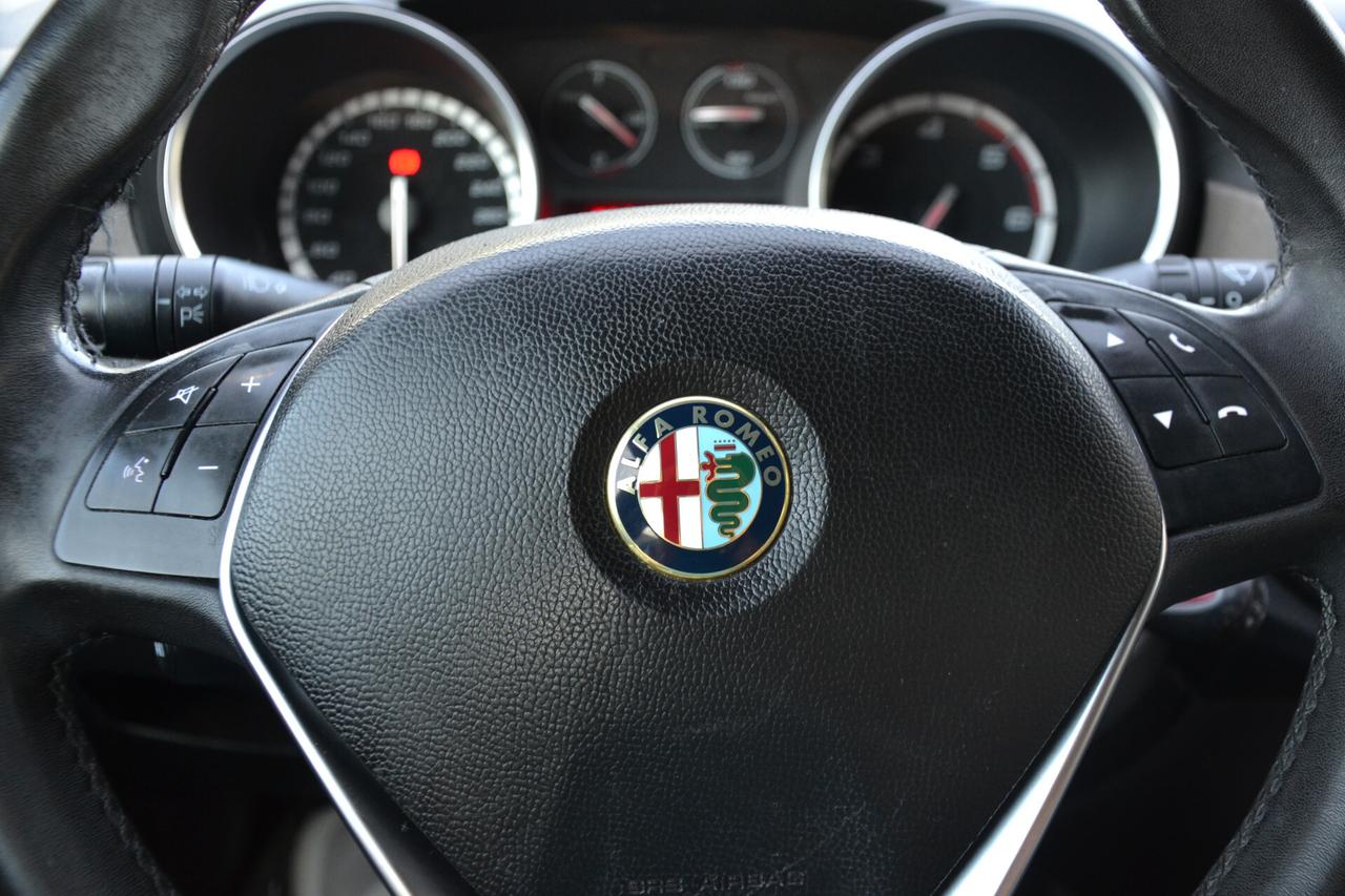 Alfa Romeo Giulietta 1.6 JTDm-2 105CV DISTINCTIVE **DISTRIBUZIONE OK**