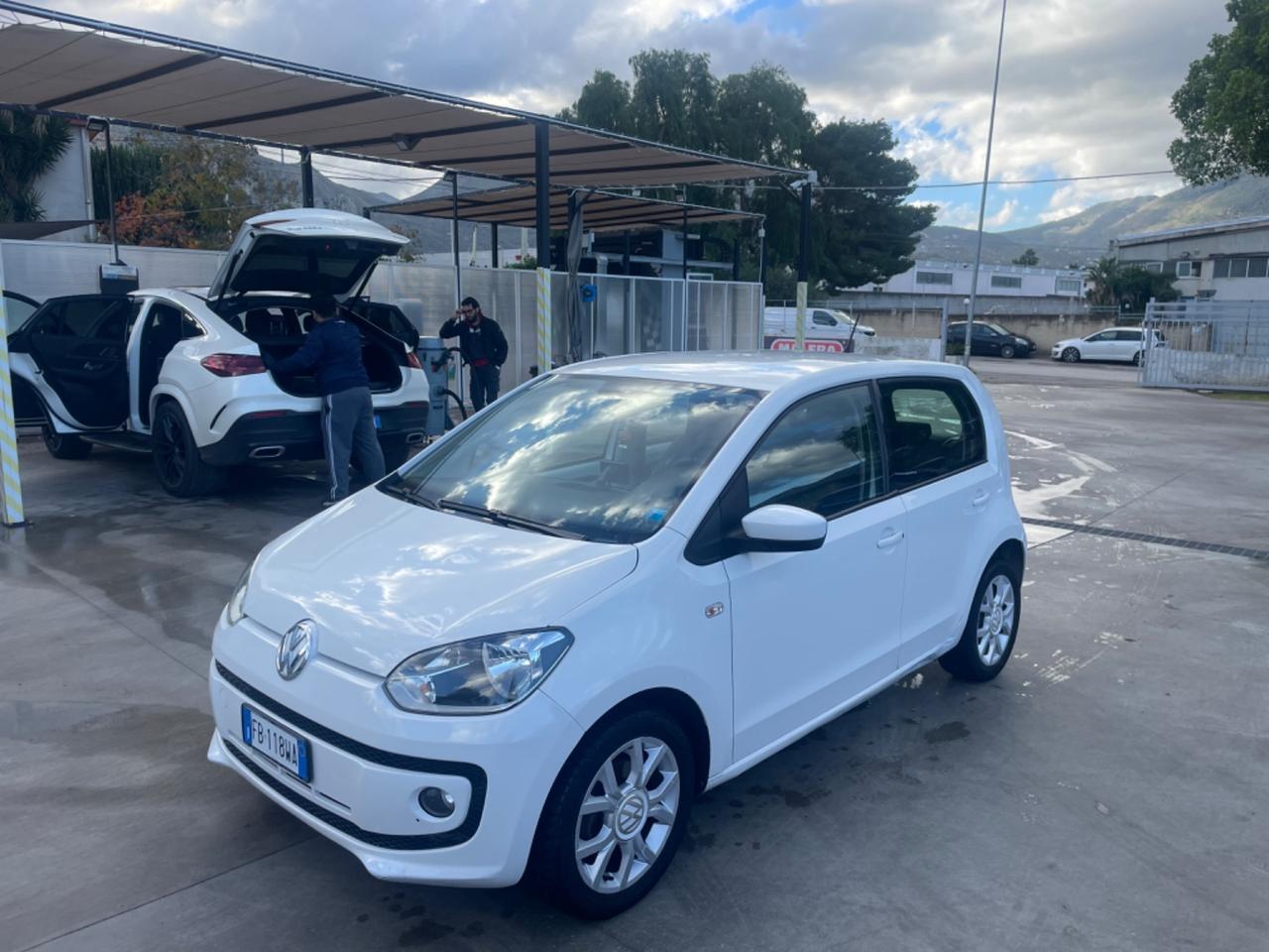 Volkswagen up! 1.0 5p. move up!