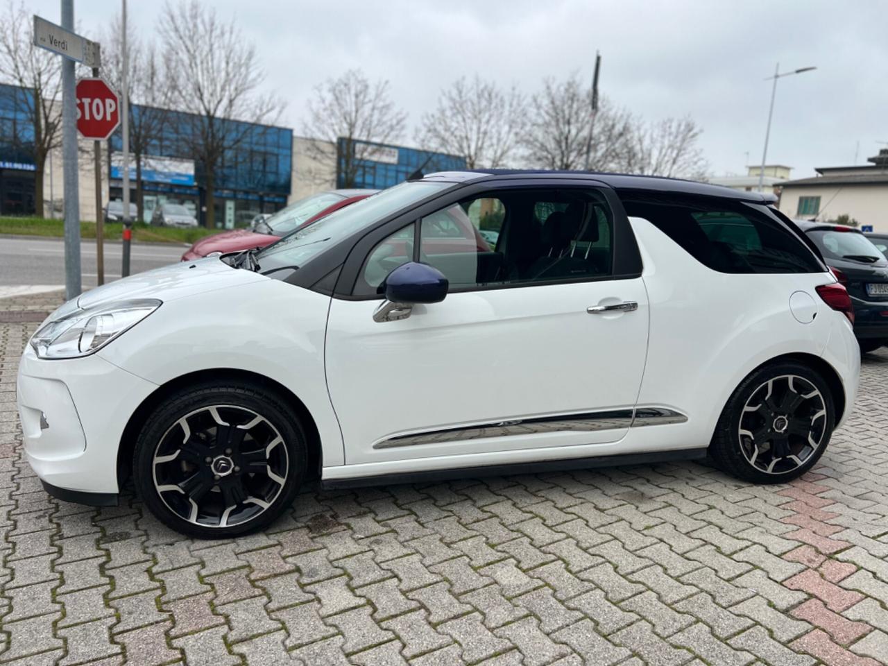 Ds DS3 3 1.2 VTi 82 So Chic Cabrio ok Neopatentati