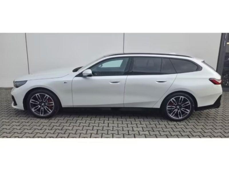 BMW Serie 5 520i sDrive M Sport Pro Gancio Iconic Glow 19" Tetto
