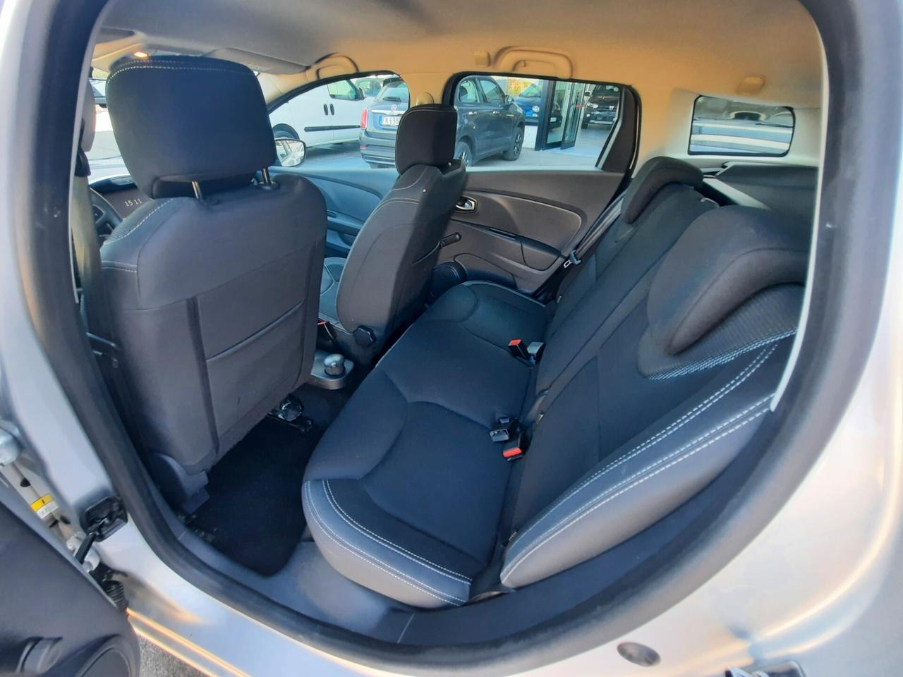 Renault Clio Sporter dCi 8V 90 CV Duel