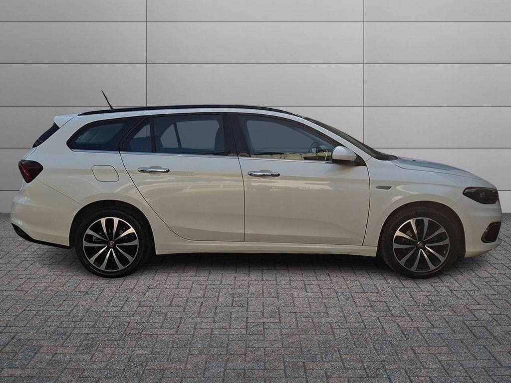 Fiat Tipo Station Wagon 1.6 Multijet Lounge