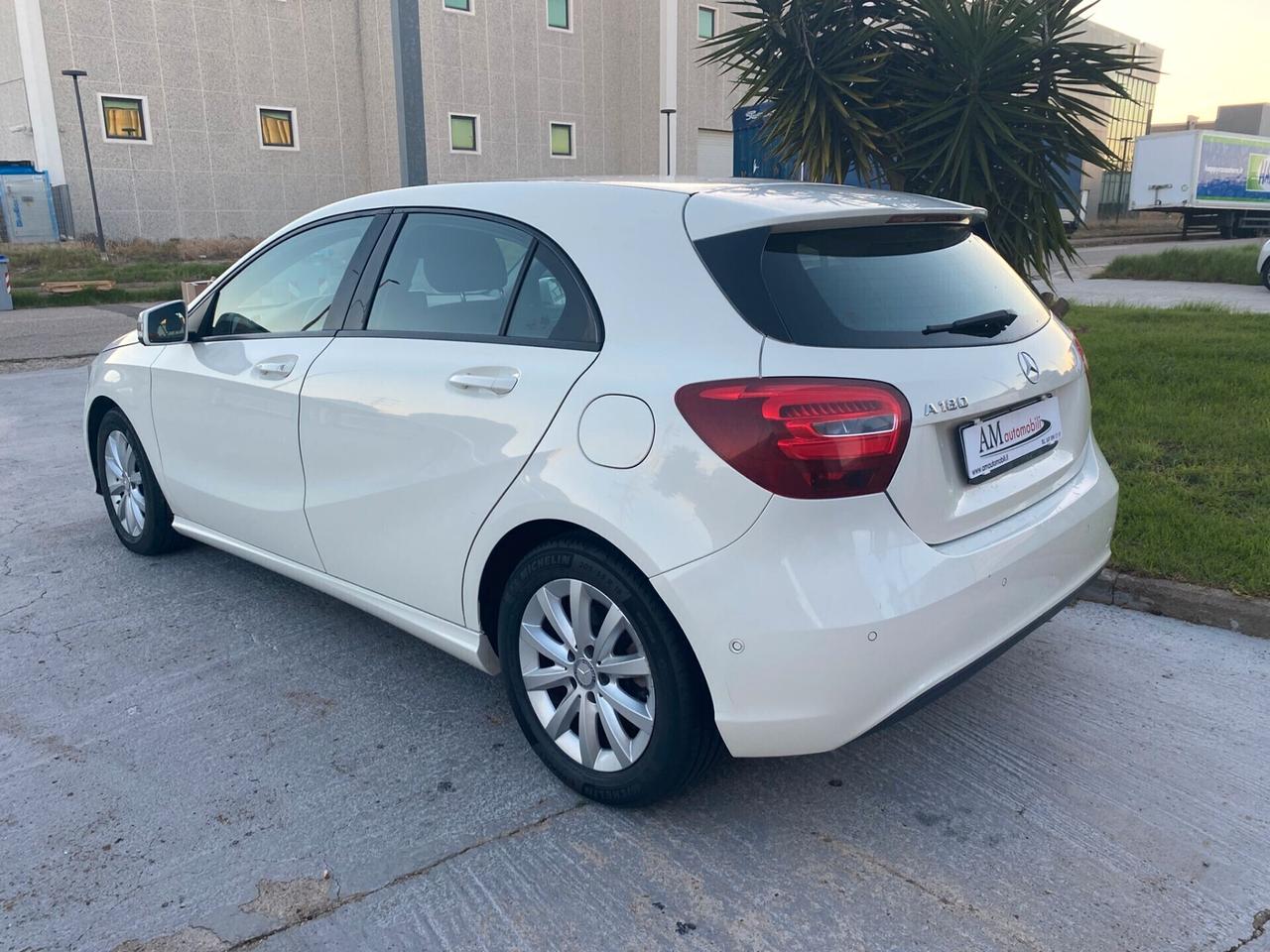 Mercedes-benz A 180 Business *13900Km