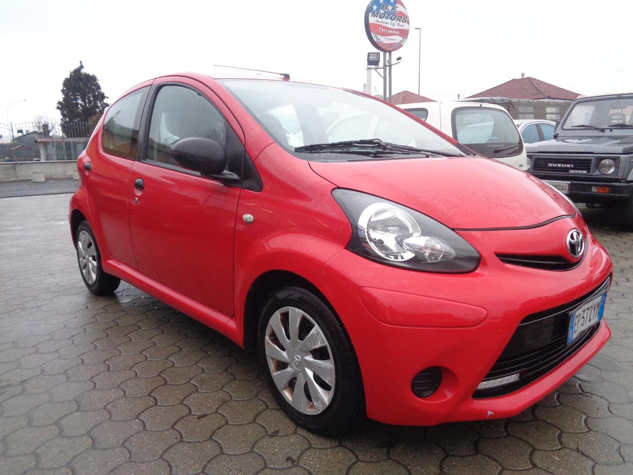 Toyota Aygo 1.0 12V VVT-i 3 porte Active Connect
