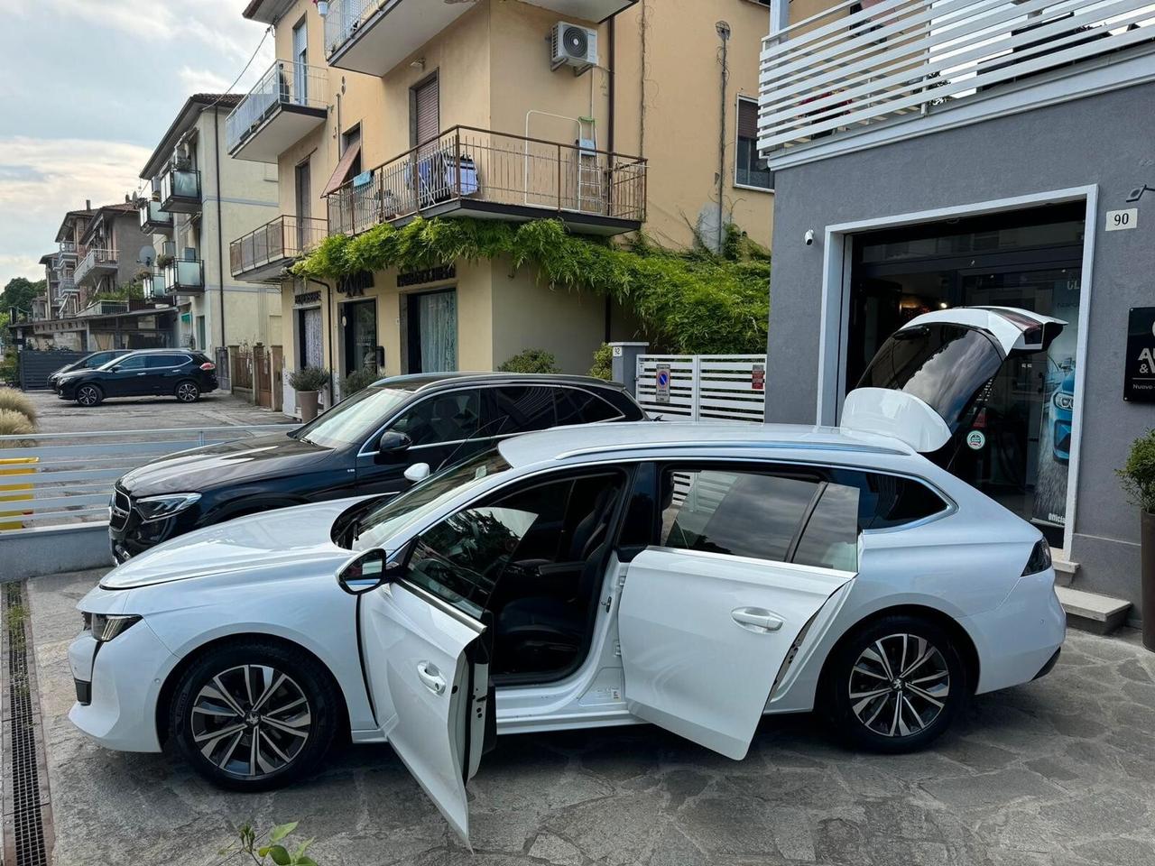 PEUGEOT 508 BlueHDi 130 S&SEAT8 ALLURE NEOPAT