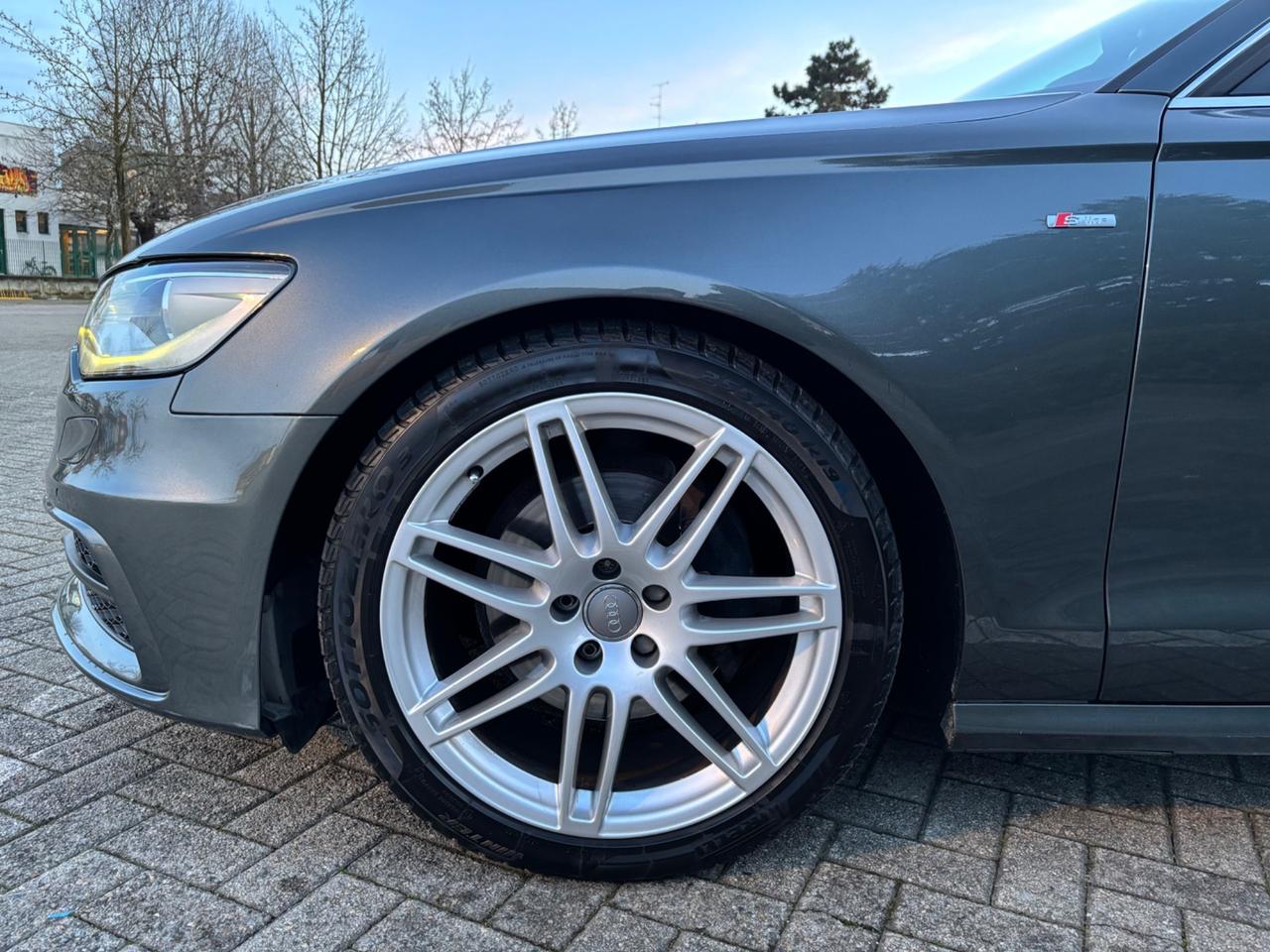 Audi A6 Avant 2.0 S line