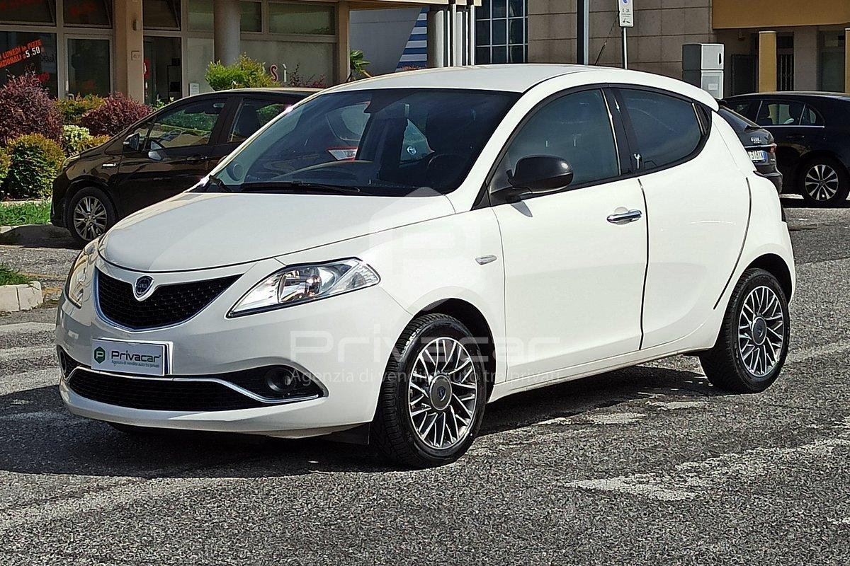 LANCIA Ypsilon 1.3 MJT 16V 95 CV 5 porte S&S Silver