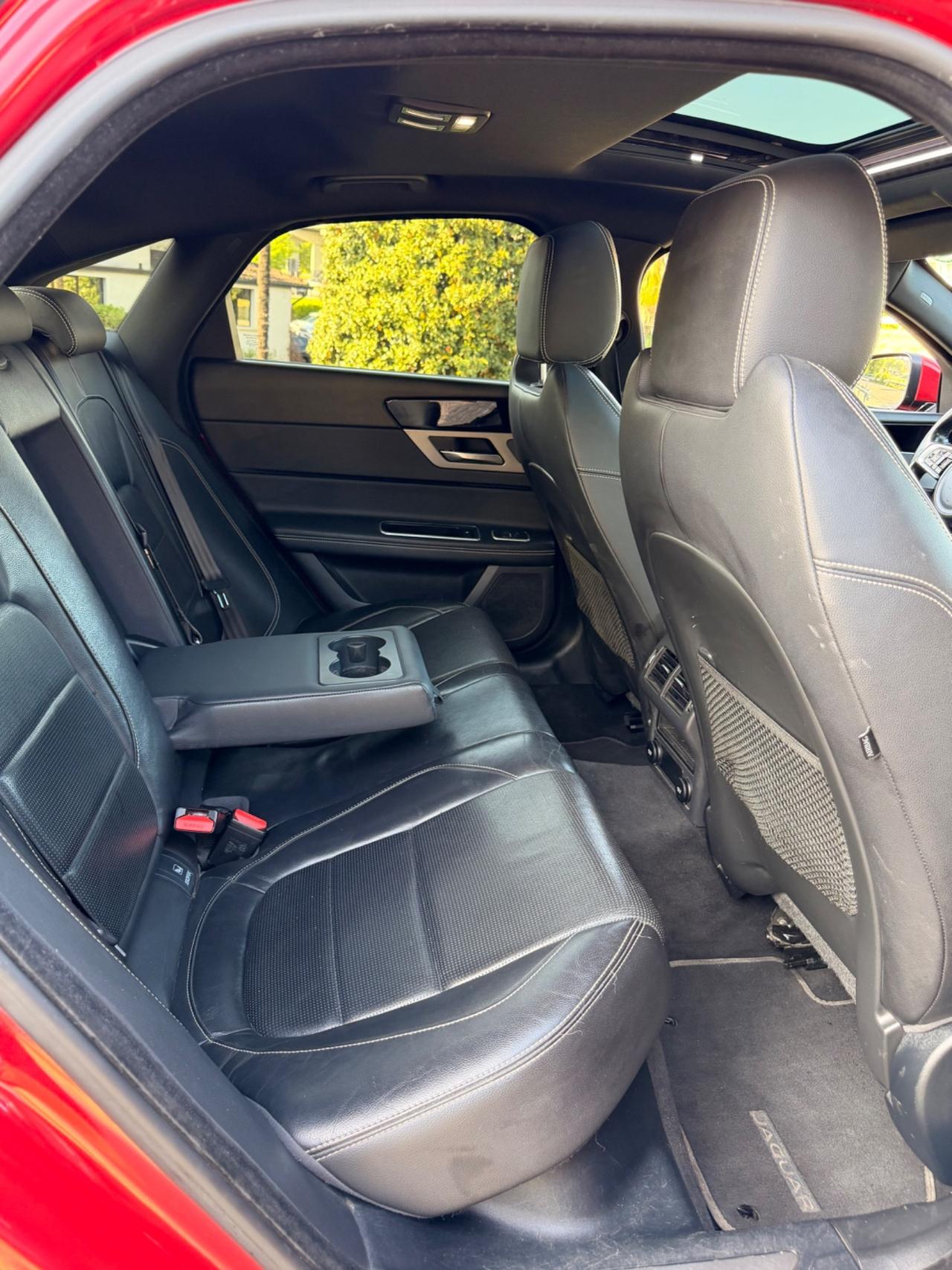 Jaguar XF 2.0D 240 CV AWD R-Sport full pelle tetto