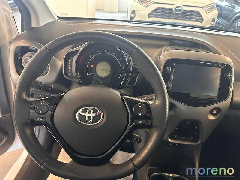 Toyota Aygo 1.0 72 CV x-play