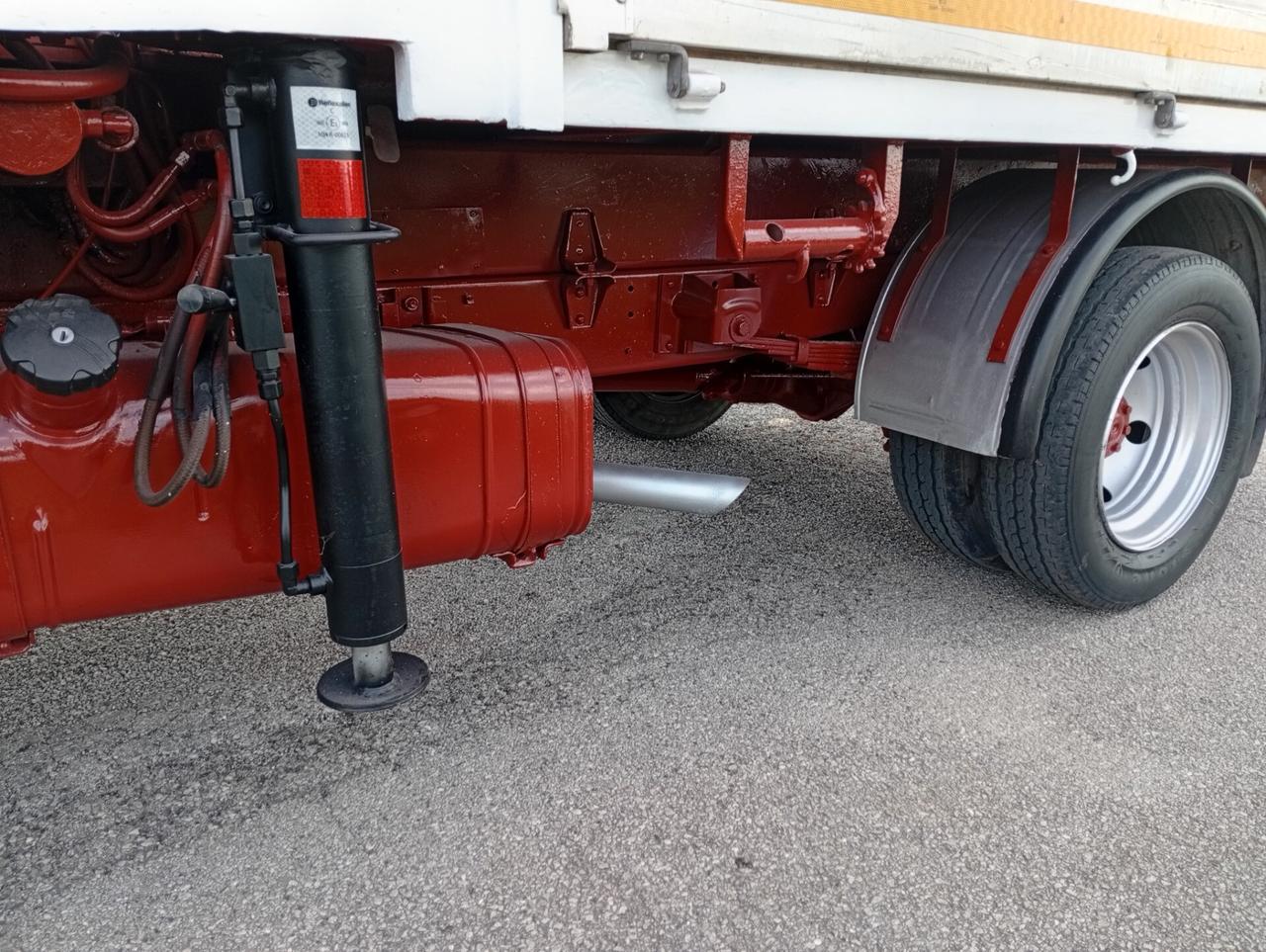 Iveco Daily 49-10 Gru e cassone fisso