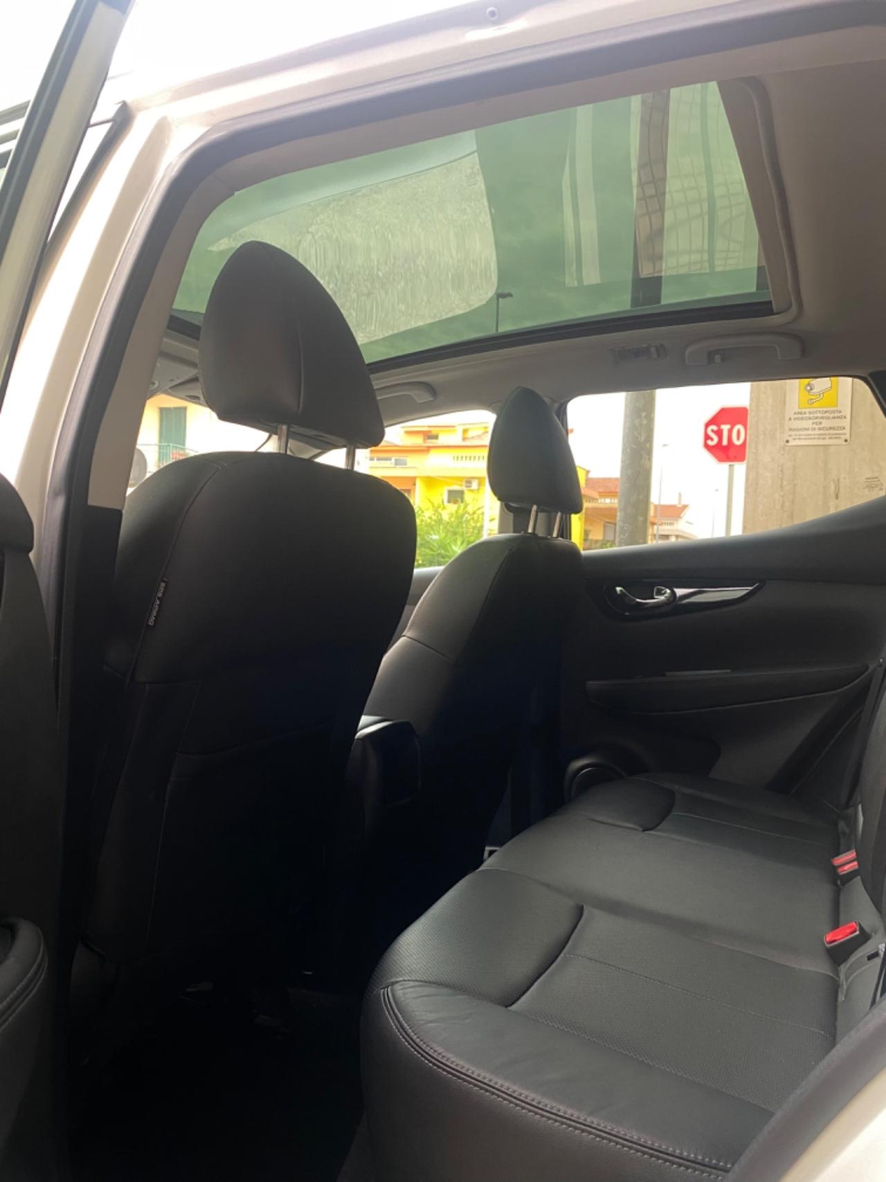 Nissan Qashqai 1.5 dCi Tekna Gancio Traino