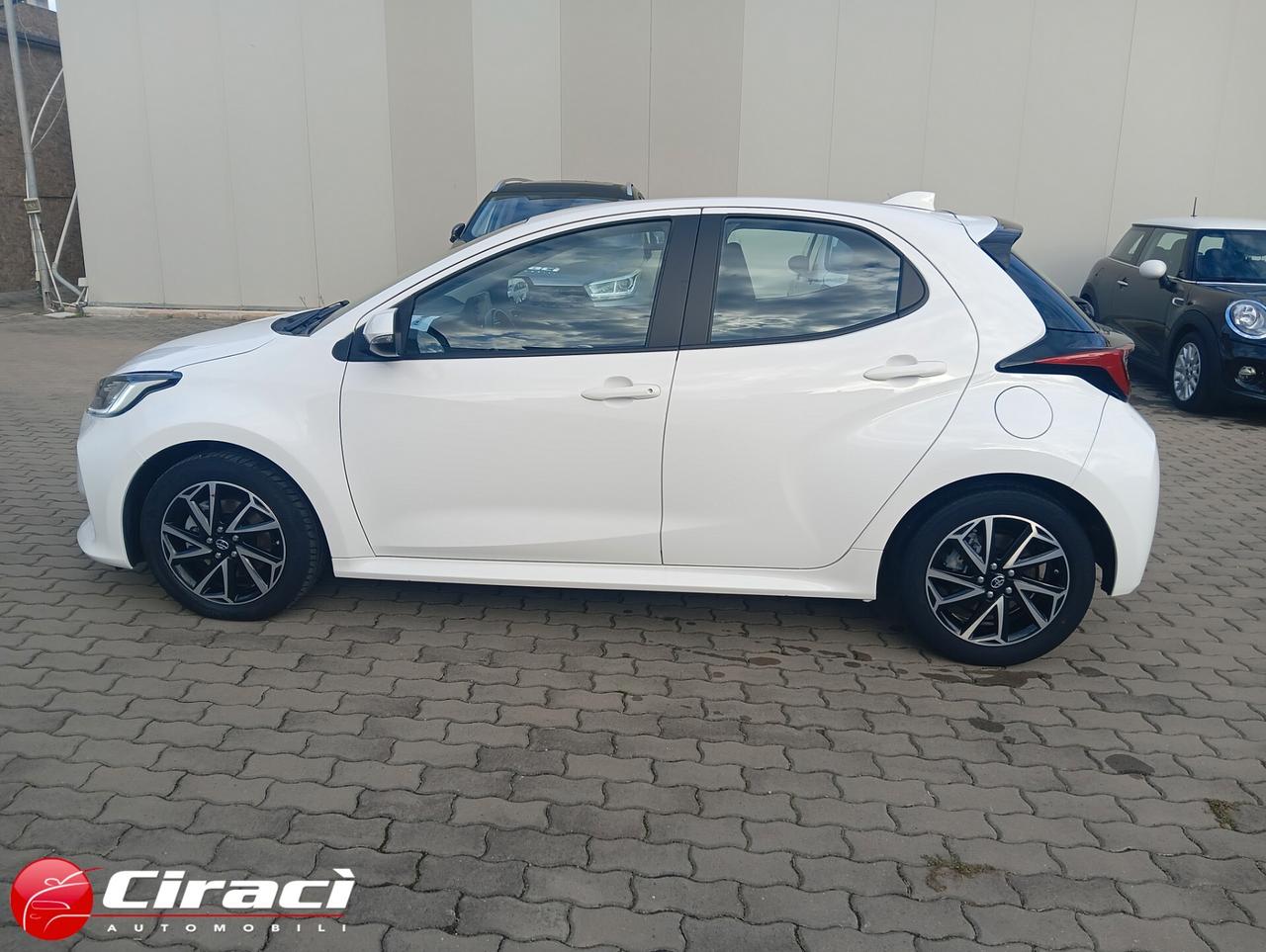 Toyota Yaris 1.5 Hybrid 5 porte Trend