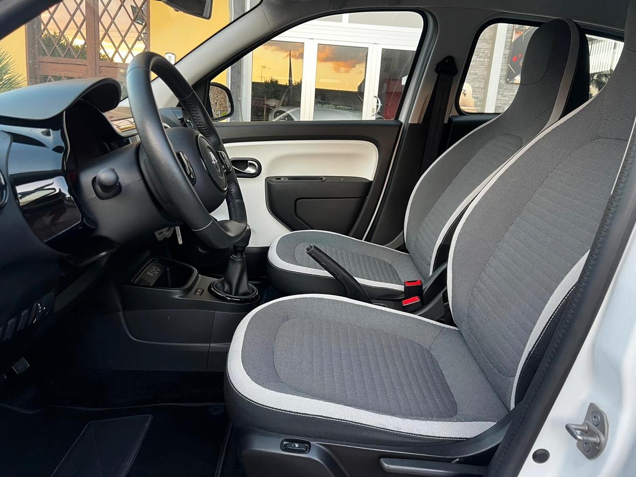 Renault Twingo SCe 65 CV Intens- 2021- LED