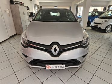 Renault Clio TCe 12V 75 CV 5 porte Moschino Intens