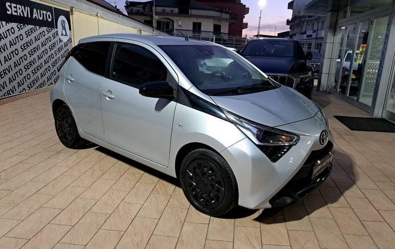 Toyota Aygo Aygo Connect 1.0 VVT-i 72 CV 5 porte x-play
