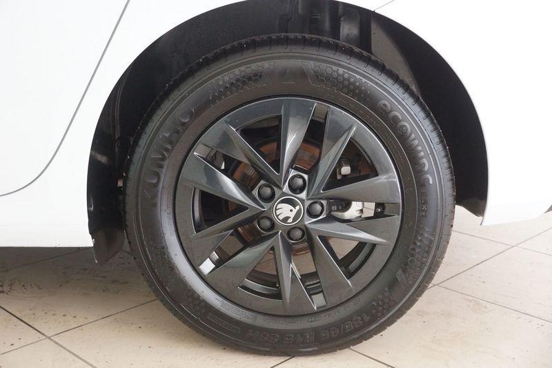 Škoda Fabia 1.0 TSI Evo 70KW YOUNG EDITION