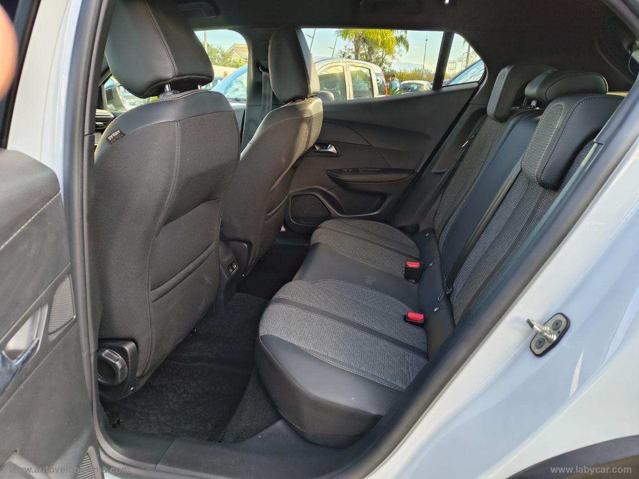 PEUGEOT 2008 BlueHDi 130 S&S EAT8 Allure